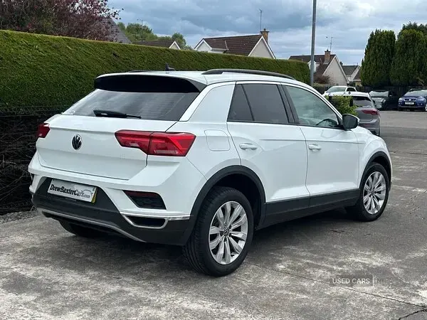 Used VW T-Roc SE 150 HP (110 kW) 2021 White SUV