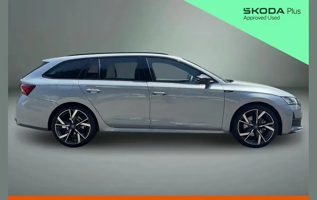 Used Skoda Octavia SportLine 147 HP (108 kW) 2026 Smokey silver metallic Estate