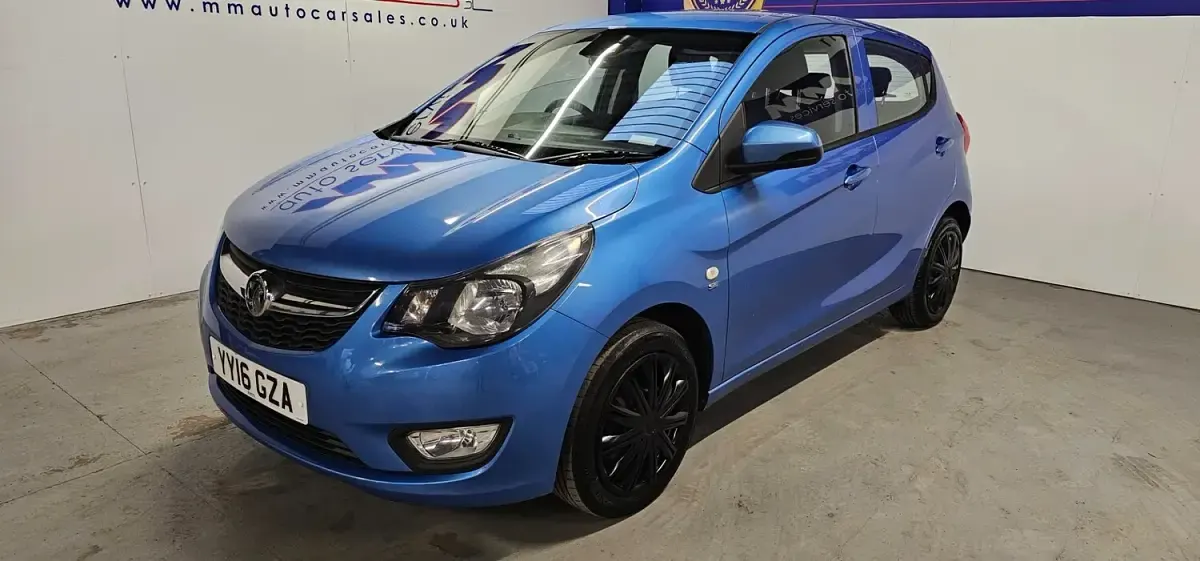 Used Vauxhall Viva 75 HP (55 kW) 2016 Blue Hatchback
