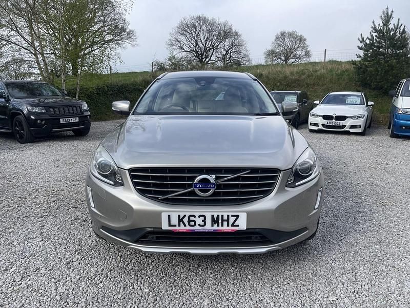 Used Volvo XC60 SE Lux 2013 Gold SUV