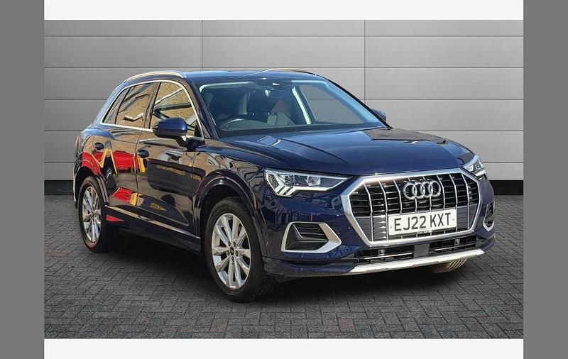 Used Audi Q3 Sport 150 HP (110 kW) 2022 Navarra blue SUV