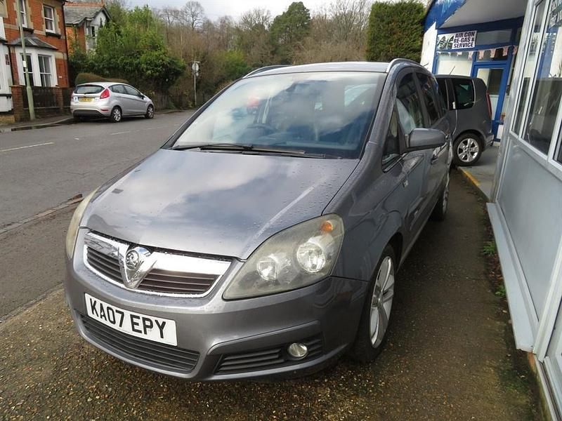 Used Vauxhall Zafira Design Edition 120 HP (88 kW) 2007 Grey MPV
