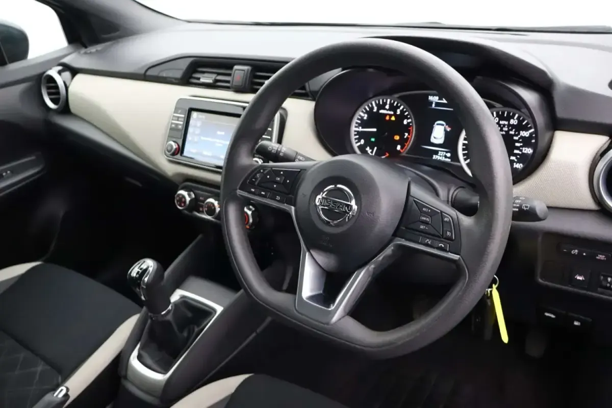 Second-hand Nissan Micra Acenta 71 CP (52 kW) 2017 Gri Hatchback