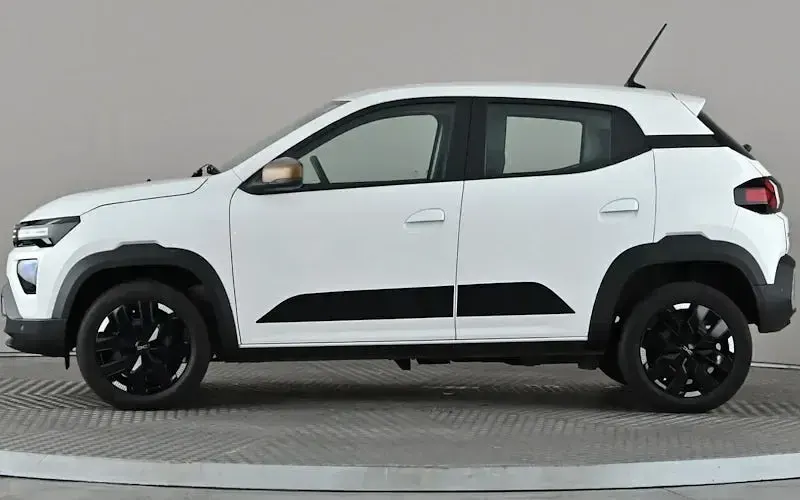 Used Dacia Spring Extreme 47 kW (65 HP) 2025 White Hatchback