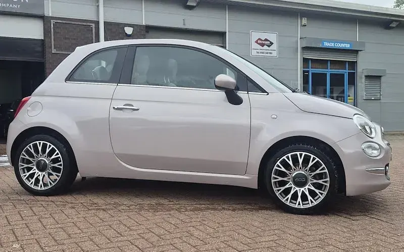 Used Fiat 500 Star 70 HP (51 kW) 2020 Pink Hatchback