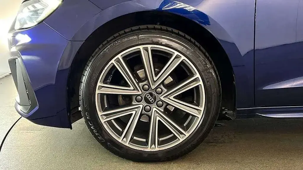 Used Audi A1 S-Line 94 HP (69 kW) 2023 Blue SUV