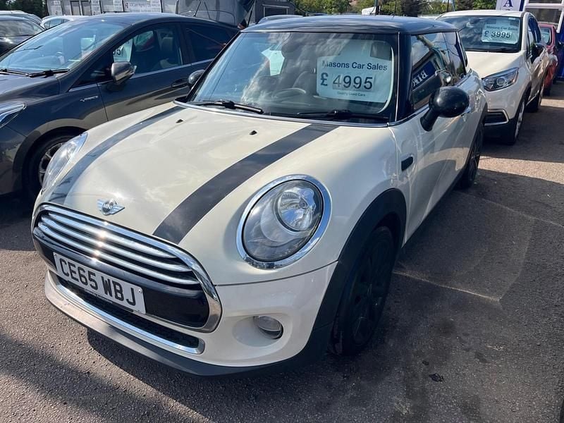 Begagnad Mini Cooper Hatch 2015 Vit Halvkombi