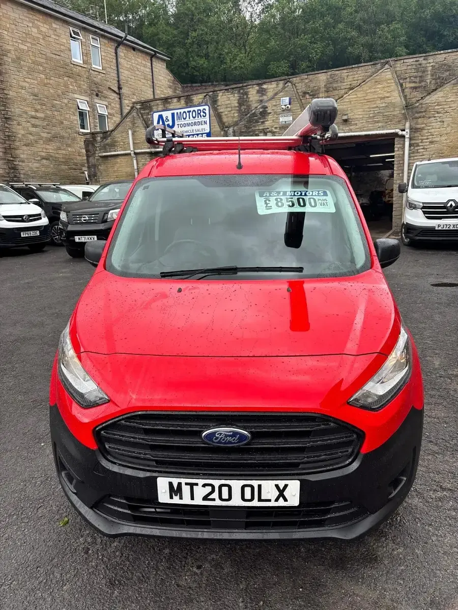 Used Ford Transit Connect 100 HP (73 kW) 2020 Red MPV
