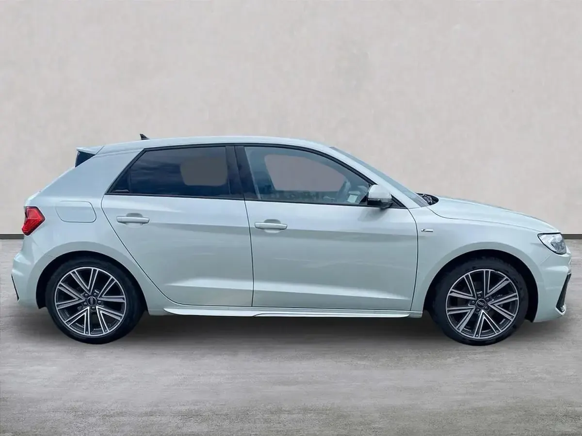 Used Audi A1 Sportback S-Line 116 HP (85 kW) 2024 Silver Hatchback
