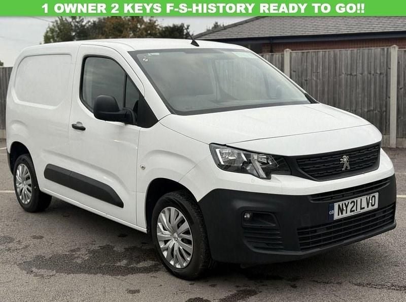 White Used 2021 Peugeot Partner Van | £7,000 (Good price) - Image 1/4