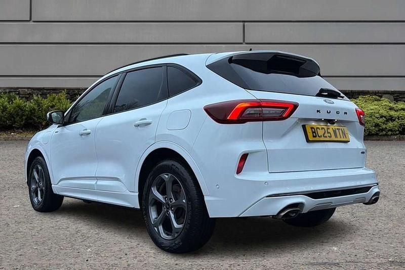 Used Ford Kuga ST-Line 239 HP (175 kW) 2025 White SUV