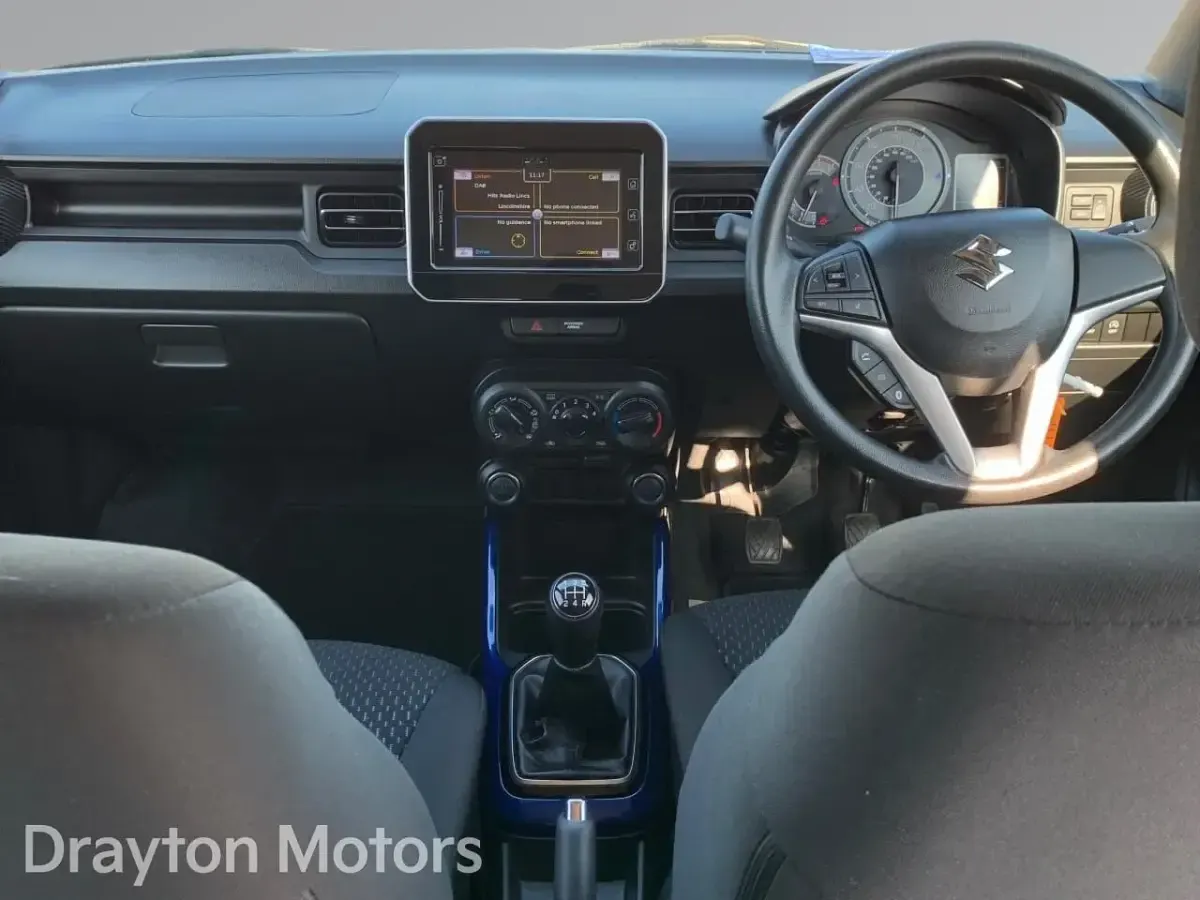 Używany Suzuki Ignis SZ-T 83 KM (61 kW) 2021 Biały SUV