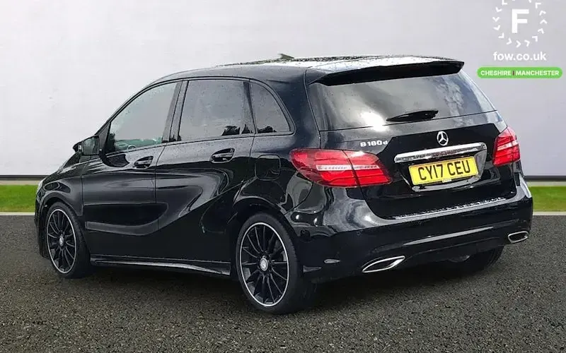 Used Mercedes B180 AMG Line Premium 109 HP (80 kW) 2017 Black Hatchback