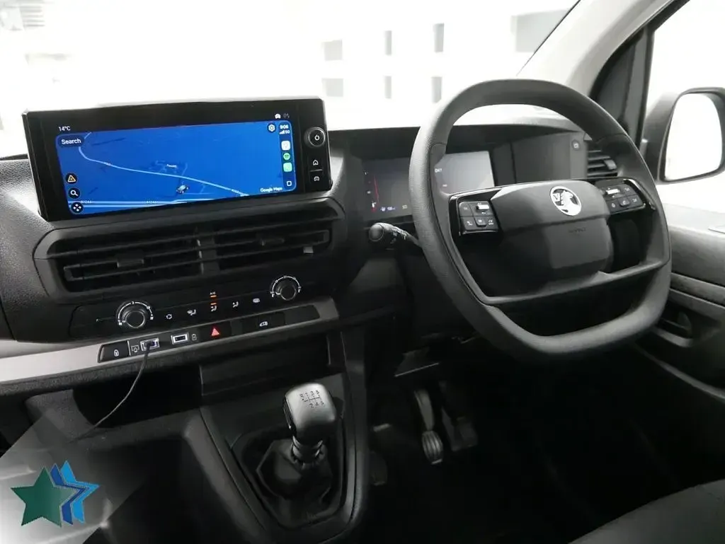 New Vauxhall Vivaro 120 HP (88 kW) 2025 White MPV