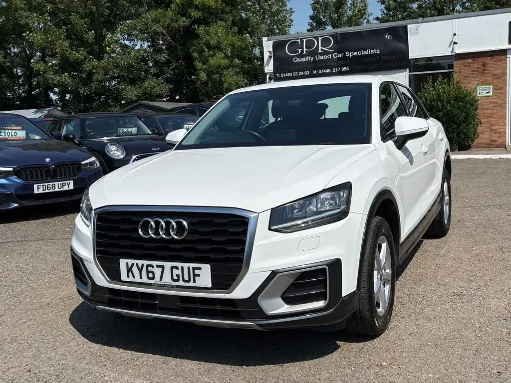 Used Audi Q2 Design 116 HP (85 kW) 2017 White SUV