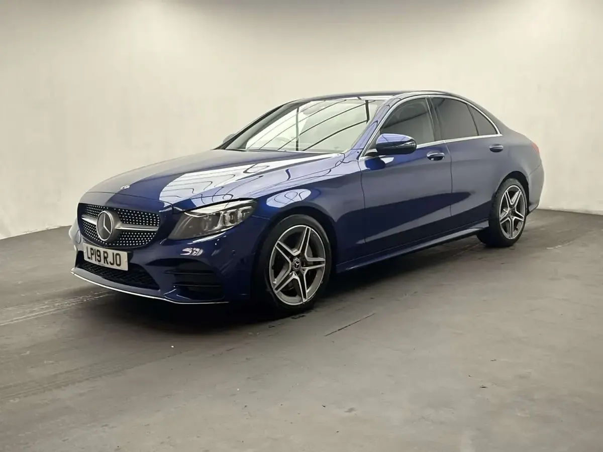 Used Mercedes C300 AMG Line Premium 258 HP (189 kW) 2019 Blue Sedan