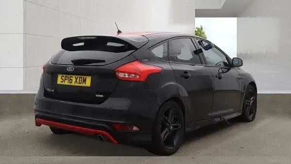 Used Ford Focus Zetec 2016 Black Hatchback