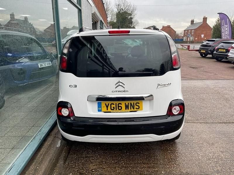 Used Citroën C3 Picasso Platinum 100 HP (73 kW) 2016 White MPV