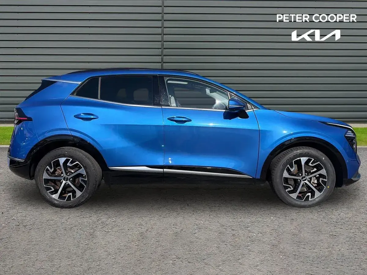 Used Kia Sportage 235 HP (172 kW) 2023 Blue SUV