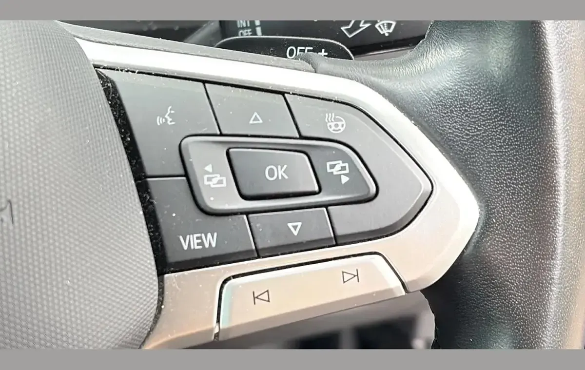 Used VW Tiguan Active 150 HP (110 kW) 2022 Grey SUV