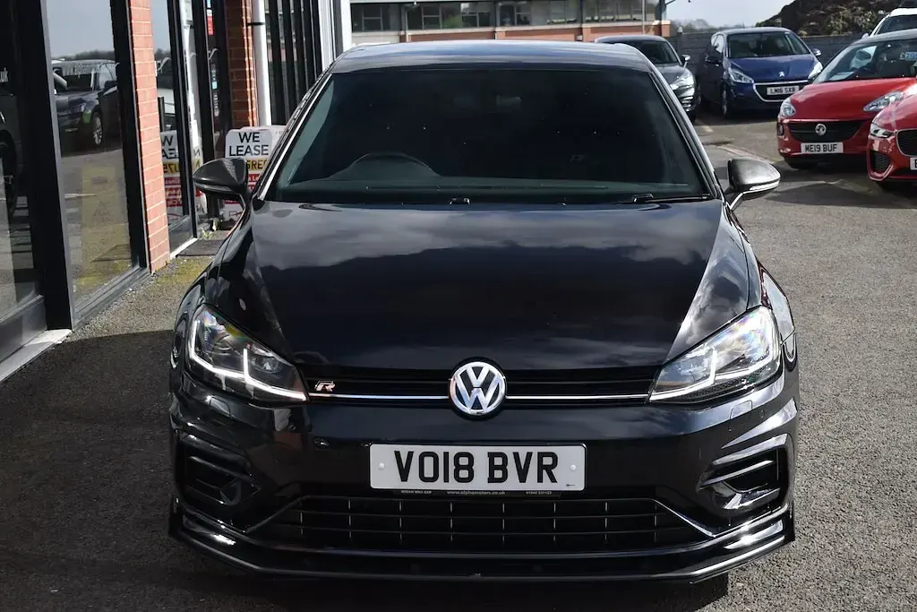 Used VW Golf VII R 310 HP (228 kW) 2018 Black Hatchback