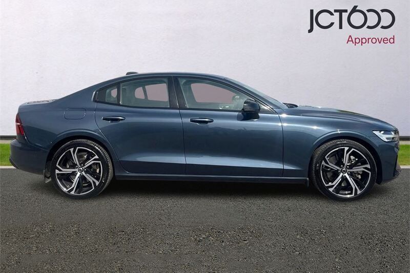 Used Volvo S60 Ultimate 247 HP (181 kW) 2023 Blue Sedan