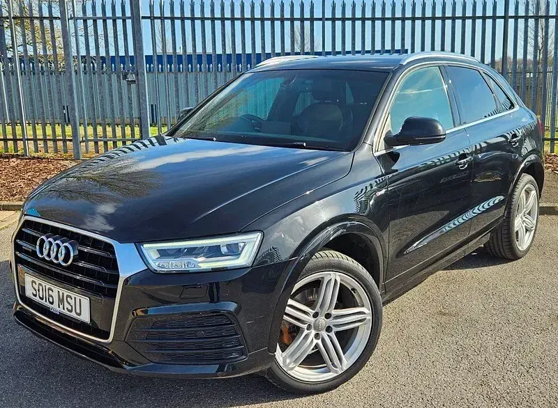 Usado Audi Q3 S-line plus 150 CV (110 kW) 2016 Negro SUV