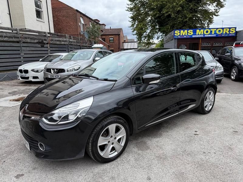 Black Used 2015 Renault Clio IV Dynamique Hatchback | £4,999 (Super price) - Image 1/4