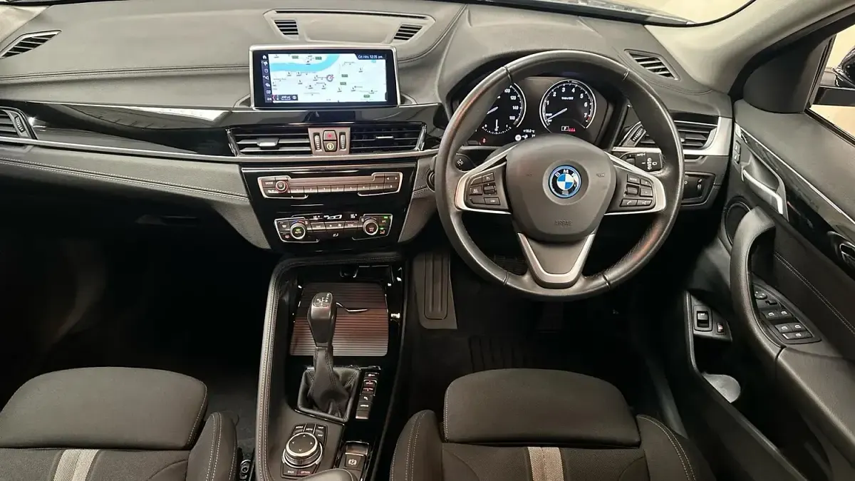 Used BMW X2 Sport Line 220 HP (161 kW) 2023 Grey SUV