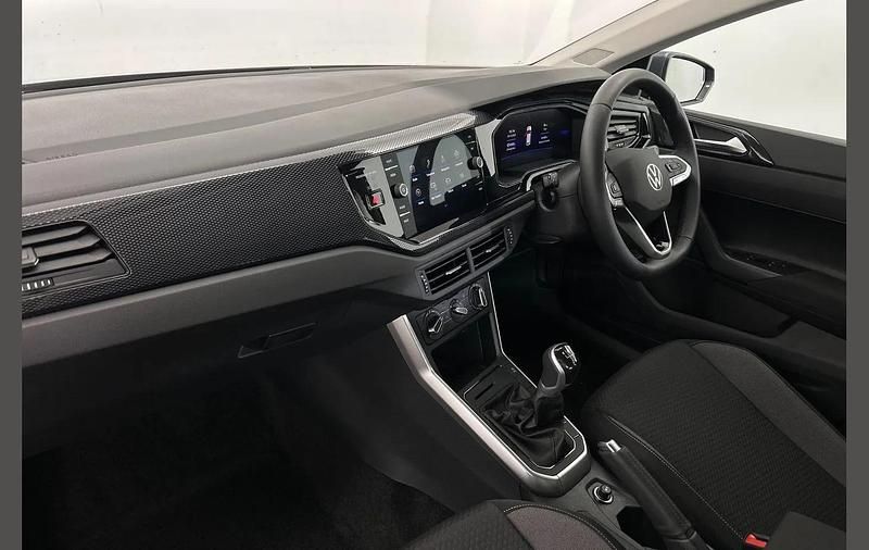 Used VW Polo Life 94 HP (69 kW) 2025 Grey Hatchback