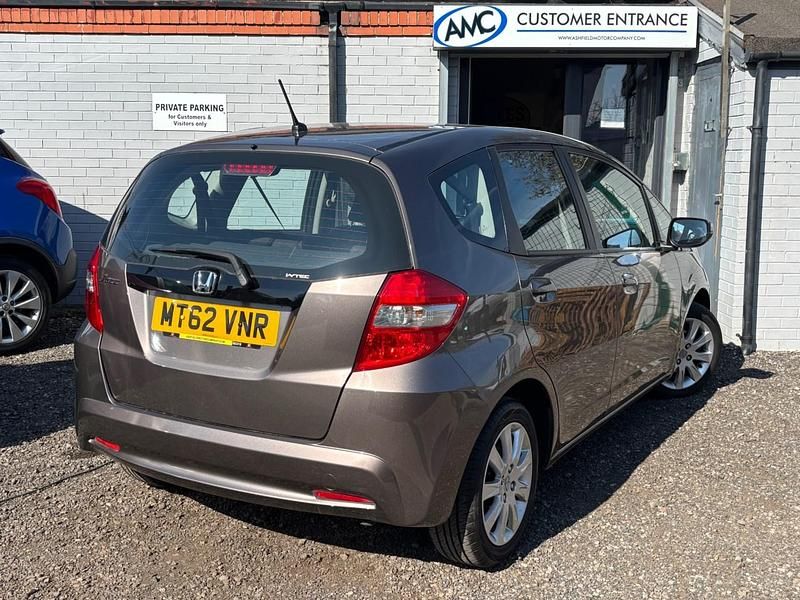 Used Honda Jazz ES 99 HP (72 kW) 2012 Brown Hatchback