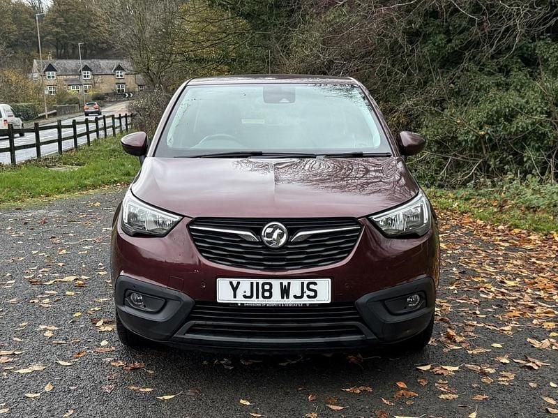 Used Vauxhall Crossland X S 99 HP (72 kW) 2018 Red SUV