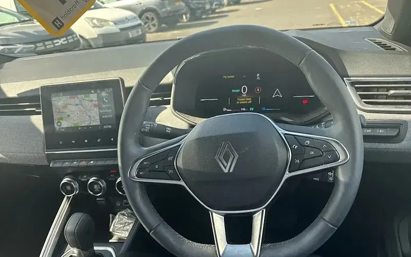 Used Renault Clio Techno 143 HP (105 kW) 2025 Metallic  diamond black  Hatchback