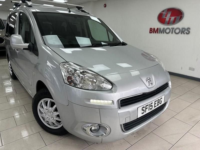 Used Peugeot Partner Tepee S 92 HP (67 kW) 2015 Silver MPV