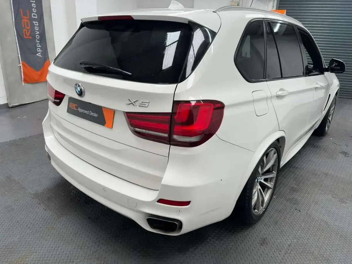 Used BMW X5 M Sport 258 HP (189 kW) 2015 White SUV