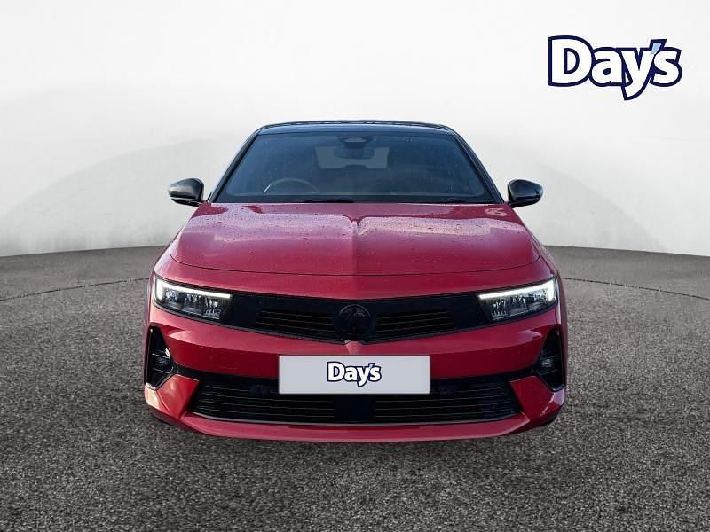 Used Vauxhall Astra 130 HP (95 kW) 2024 Red Hatchback