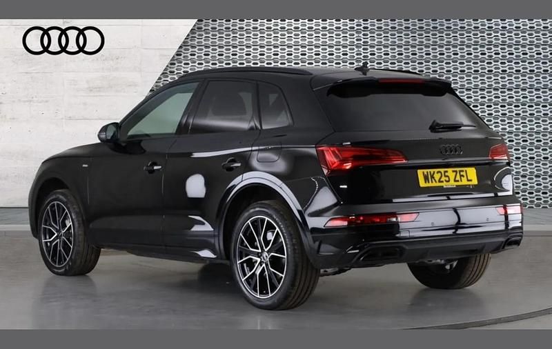 New Audi Q5 Black Edition 299 HP (219 kW) 2025 Black SUV