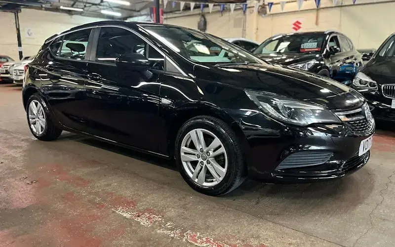 Used Vauxhall Astra S 110 HP (80 kW) 2017 Hatchback