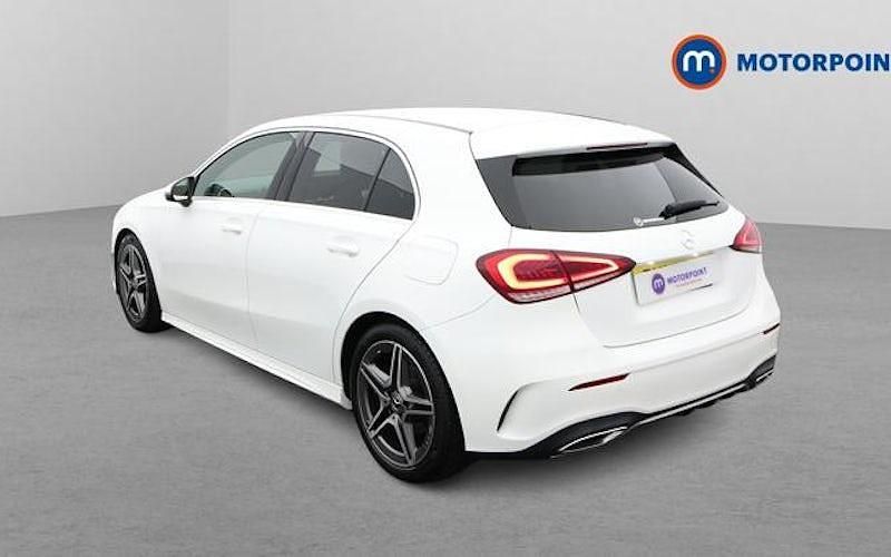 Used Mercedes A180 AMG line 136 HP (100 kW) 2020 White Hatchback