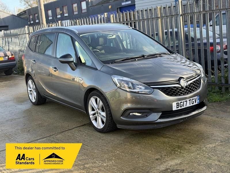 Grey Used 2017 Vauxhall Zafira SRi MPV | £6,490 (Fair price) - Image 1/4