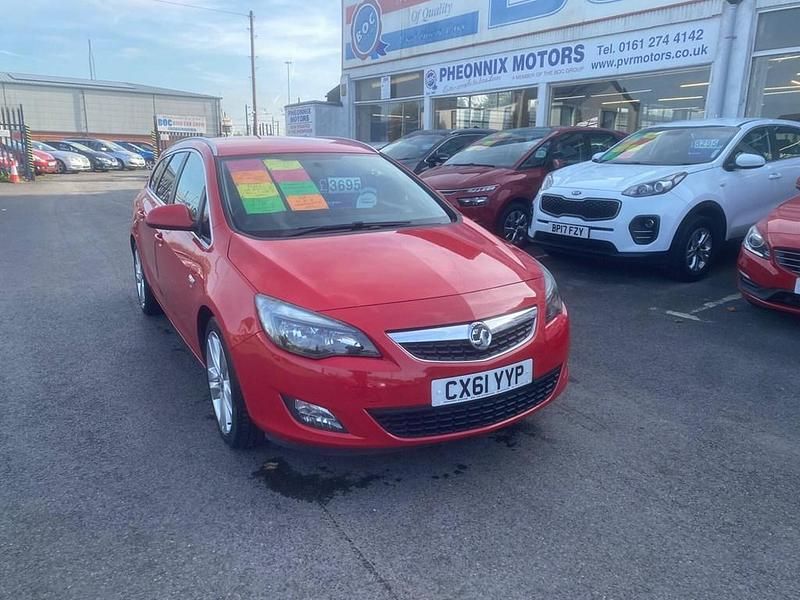 Used Vauxhall Astra SRi 125 HP (91 kW) 2011 Red Estate