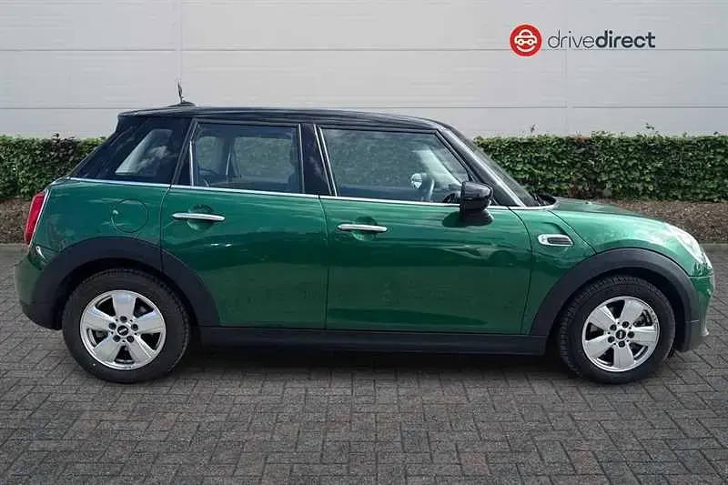 Used Mini Cooper Classic 136 HP (100 kW) 2020 Green Hatchback
