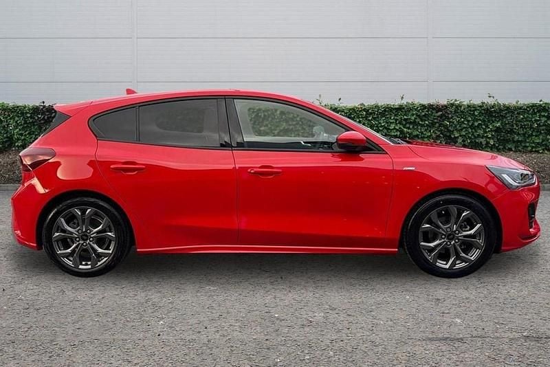 Used Ford Focus ST-Line 2024 Red Hatchback