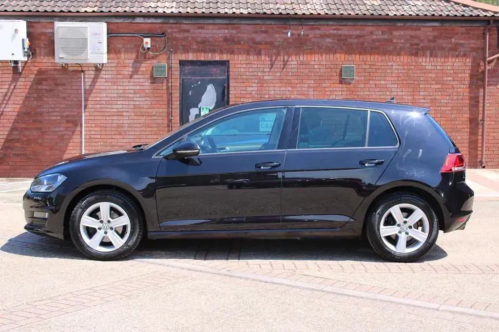 Used VW Golf VII Edition 110 HP (80 kW) 2016 Black Hatchback