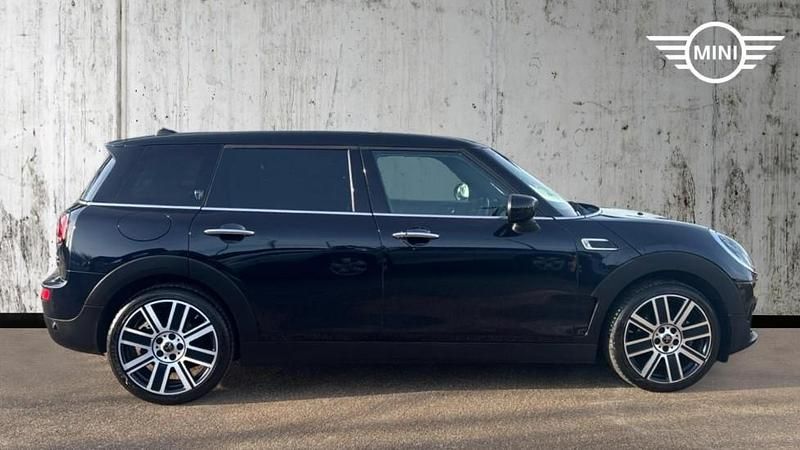 Used Mini Cooper Clubman Exclusive 136 HP (100 kW) 2021 Black Estate