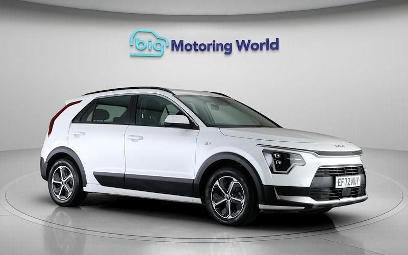 Used Kia Niro 141 HP (103 kW) 2023 White SUV
