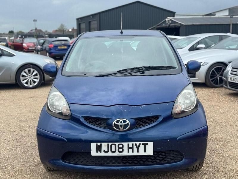 Used Toyota Aygo 67 HP (49 kW) 2008 Blue Hatchback