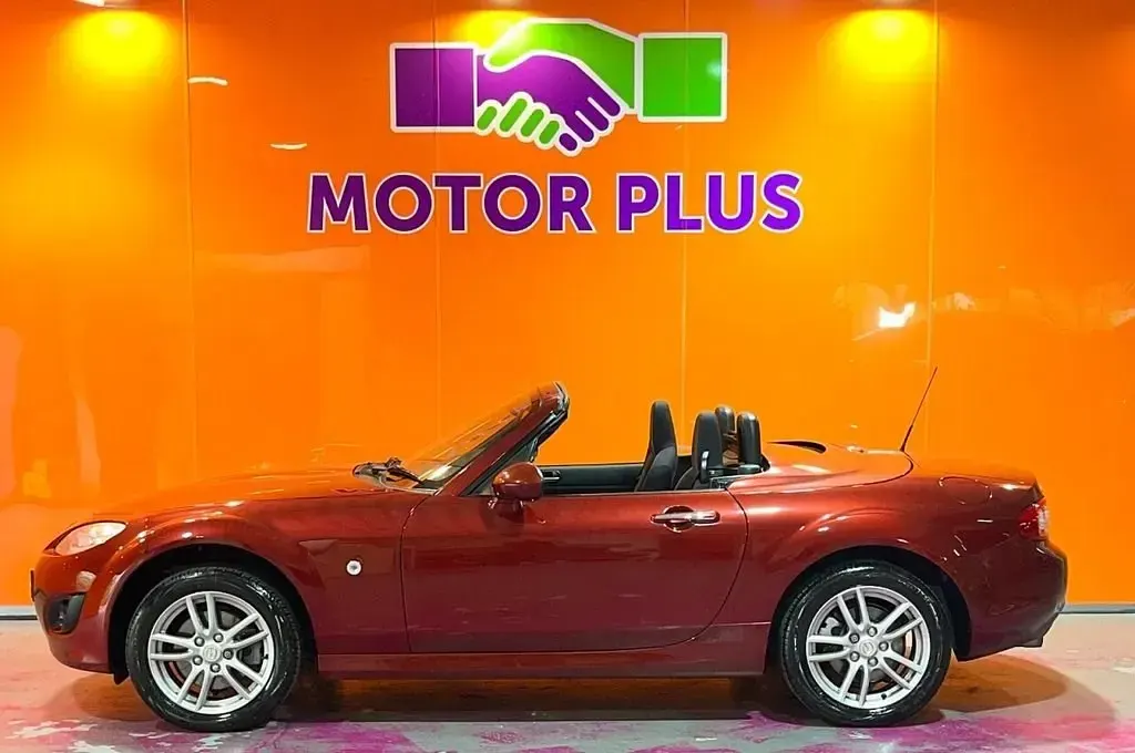 Używany Mazda MX5 161 KM (118 kW) 2009 Czerwony Kabriolet