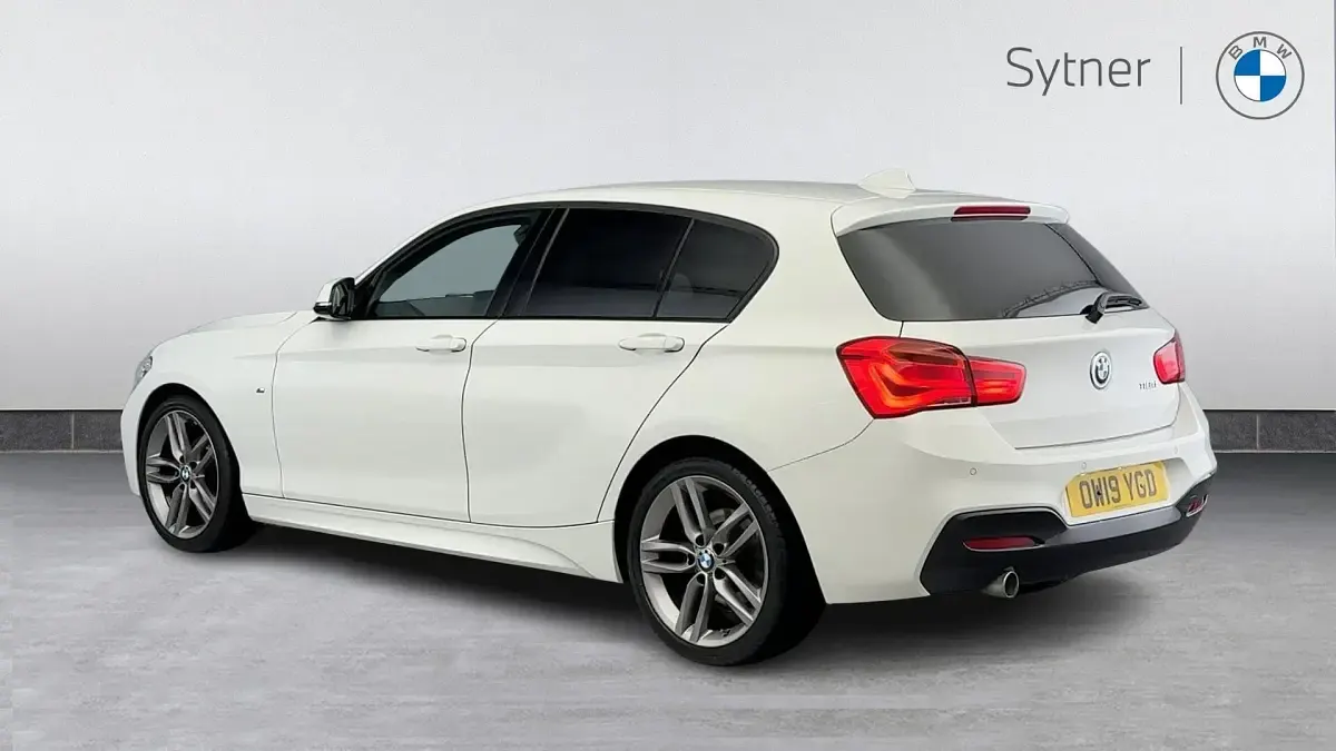Used BMW 118 M Sport 148 HP (108 kW) 2019 White Hatchback