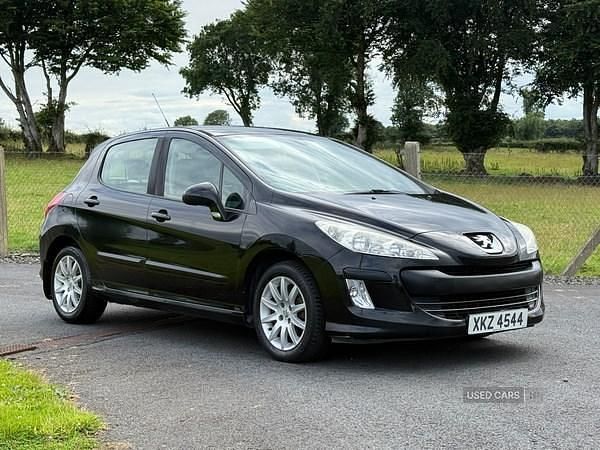 Black Used 2009 Peugeot 308 Hatchback | £1,500 (Fair price) - Image 1/4